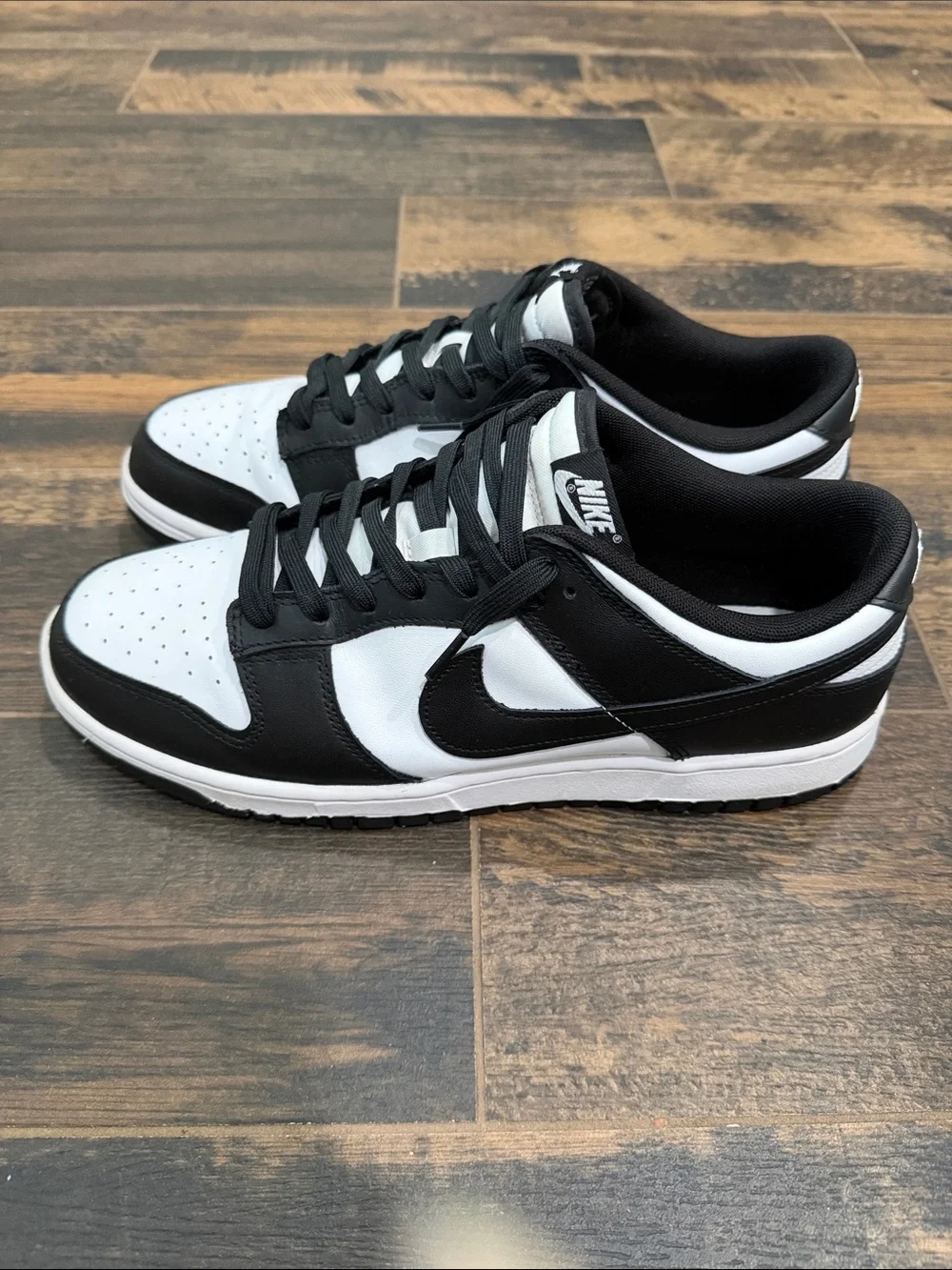 Nike Dunk Low Panda Sneakers